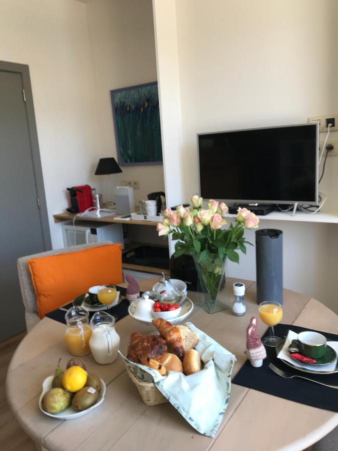 Ambrosius Bed & Breakfast บรูจส์ ภายนอก รูปภาพ