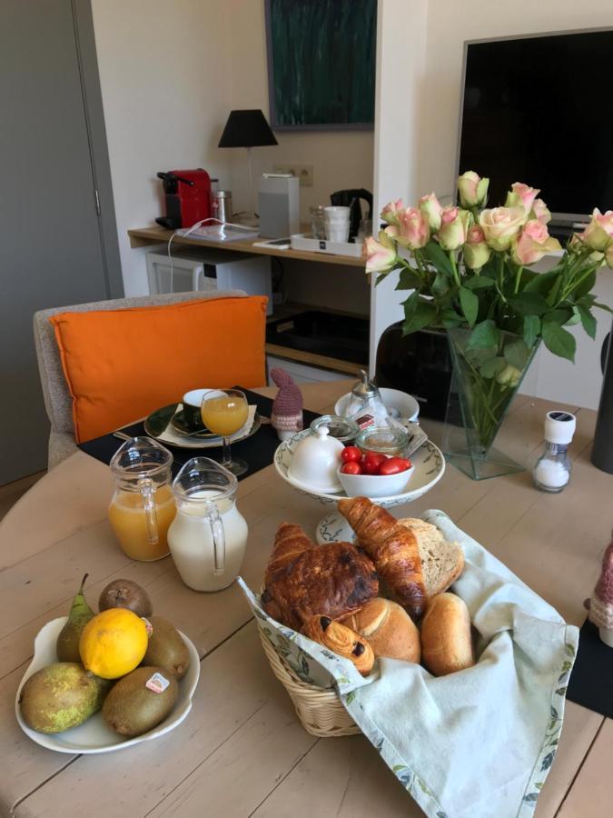 Ambrosius Bed & Breakfast บรูจส์ ภายนอก รูปภาพ