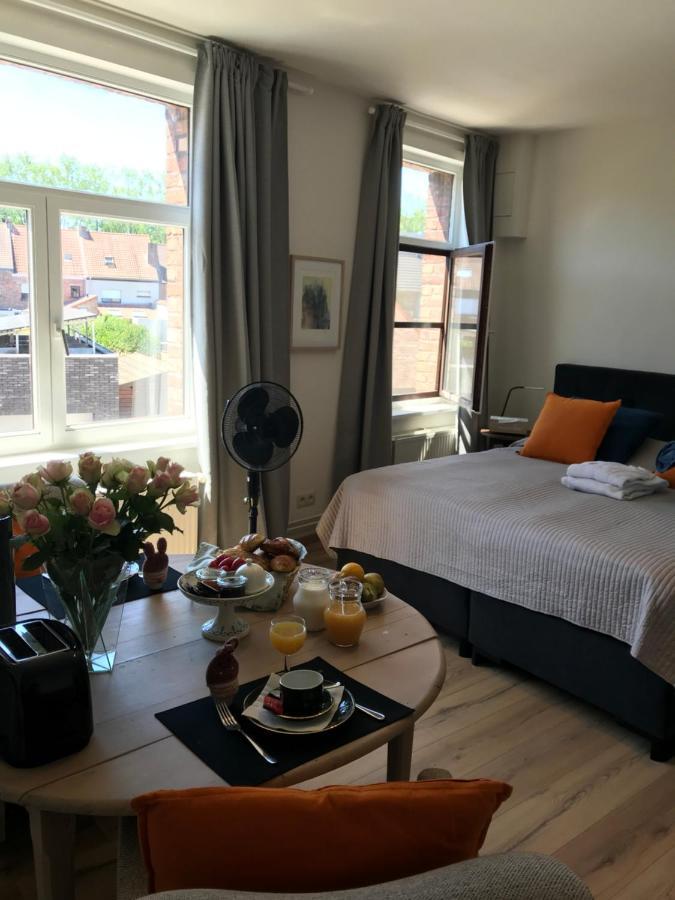 Ambrosius Bed & Breakfast บรูจส์ ภายนอก รูปภาพ